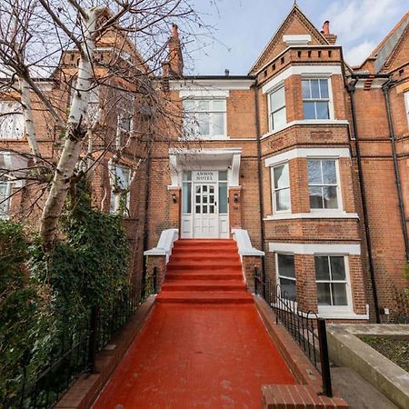 Victorian Beauty With Private Toilet And Shower Near Tube Station 伦敦 外观 照片
