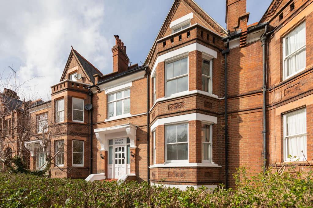Victorian Beauty With Private Toilet And Shower Near Tube Station 伦敦 外观 照片