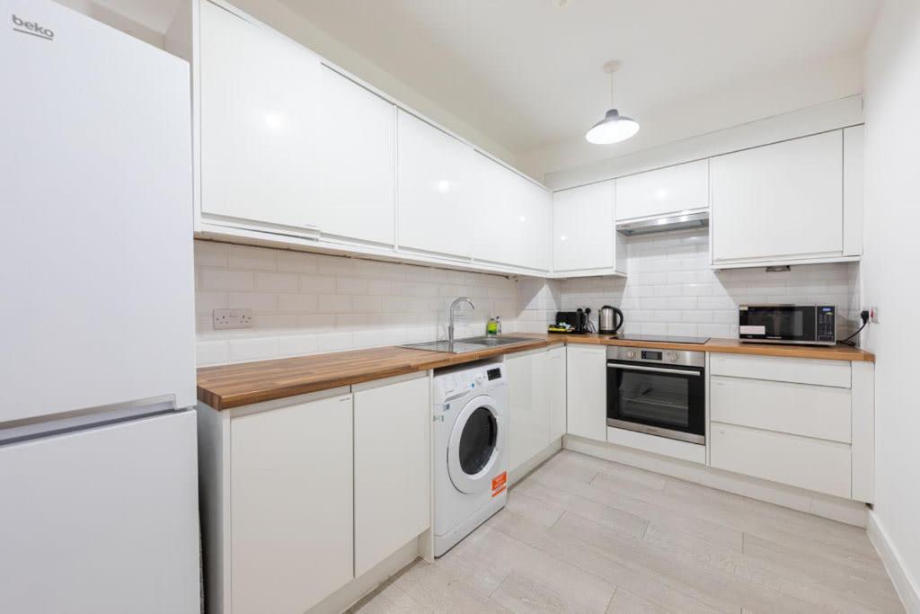 Victorian Beauty With Private Toilet And Shower Near Tube Station 伦敦 外观 照片